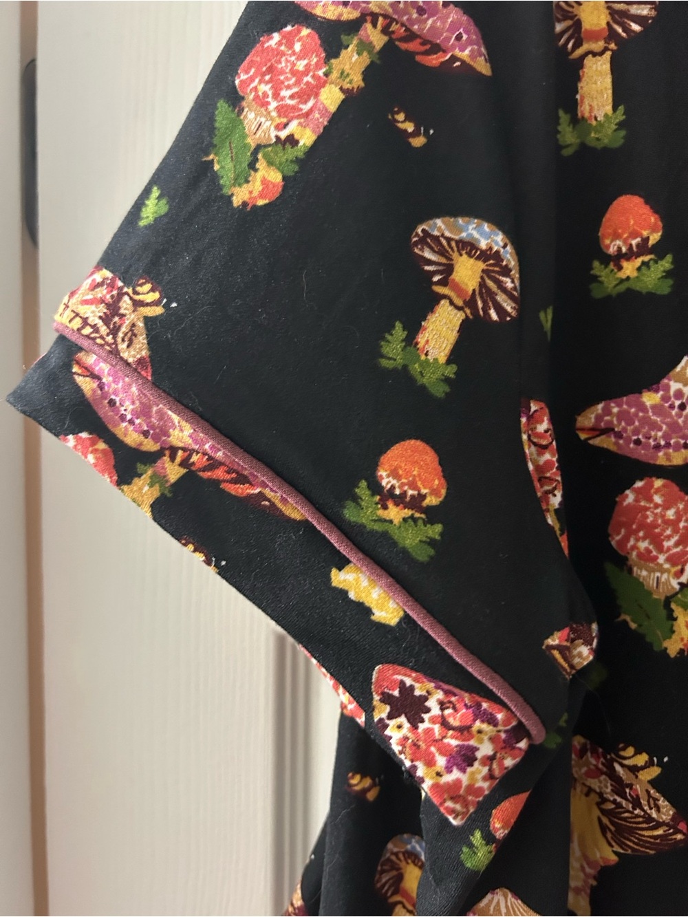HAUTE DREAMZ Mushroom Lounge Pajama Set - Picture 3 of 11